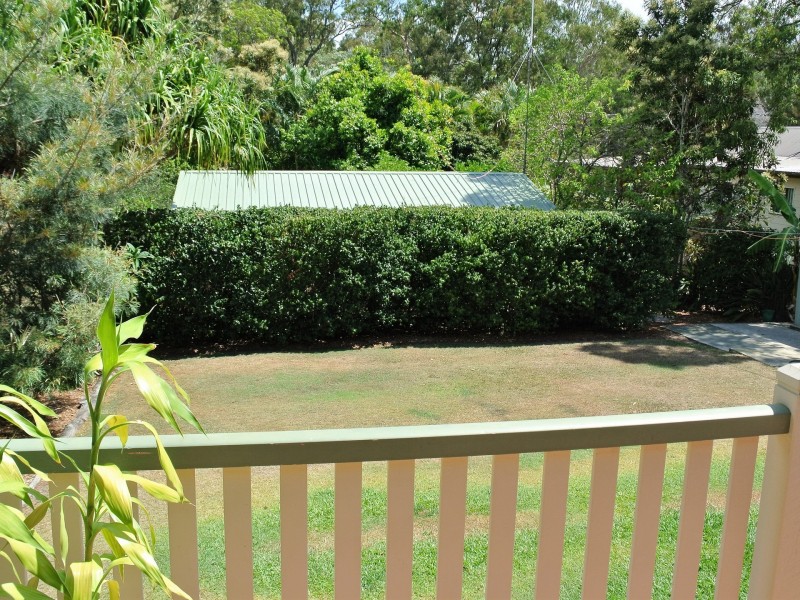 4 Cathy Street, Macleay Island QLD 4184