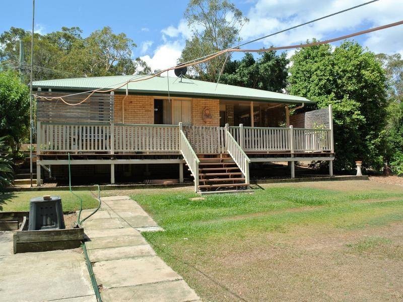 4 Cathy Street, Macleay Island QLD 4184