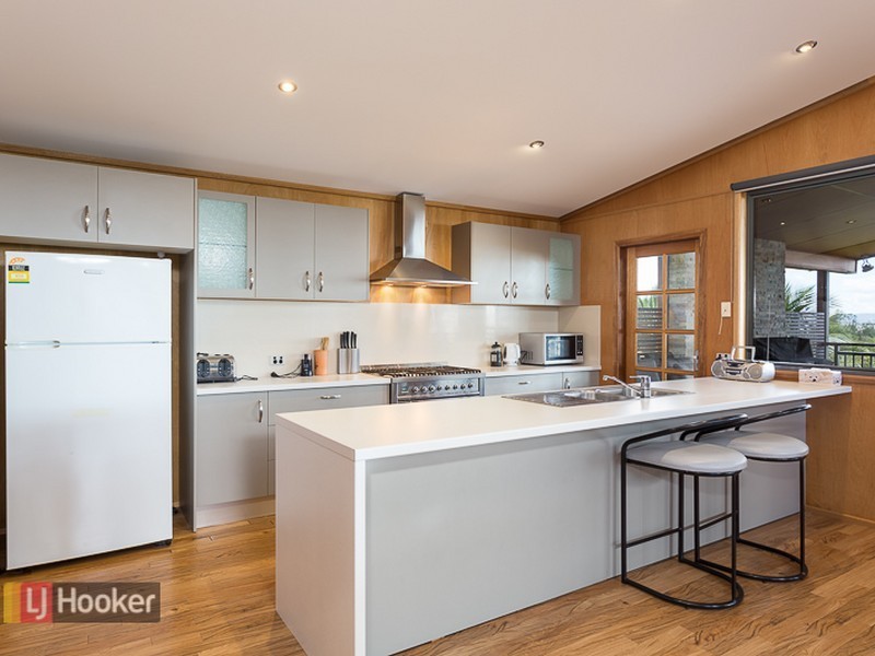 85 Coondooroopa Drive, Macleay Island QLD 4184