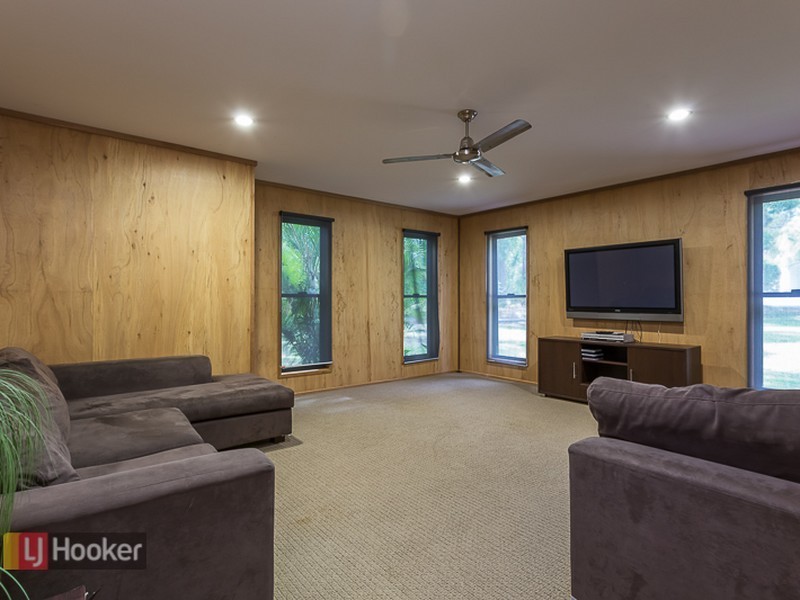 85 Coondooroopa Drive, Macleay Island QLD 4184