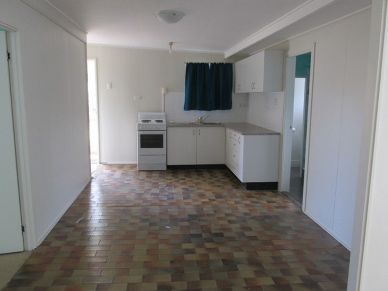 69 Eastbourne Terrace, Macleay Island QLD 4184