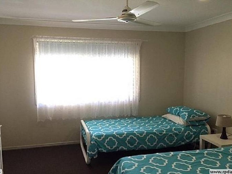43 Centre Road, Russell Island QLD 4184