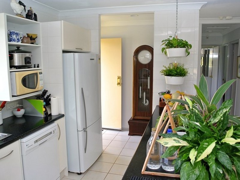 5-9 Barry Street, Macleay Island QLD 4184