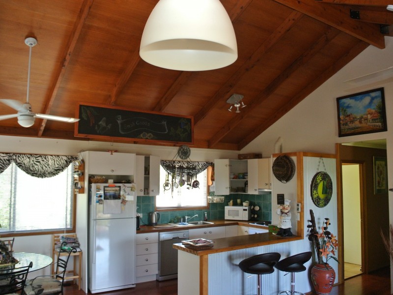28 Jan Street, Macleay Island QLD 4184