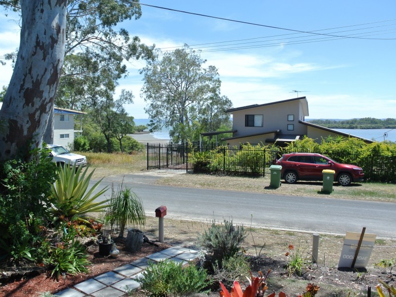 28 Jan Street, Macleay Island QLD 4184