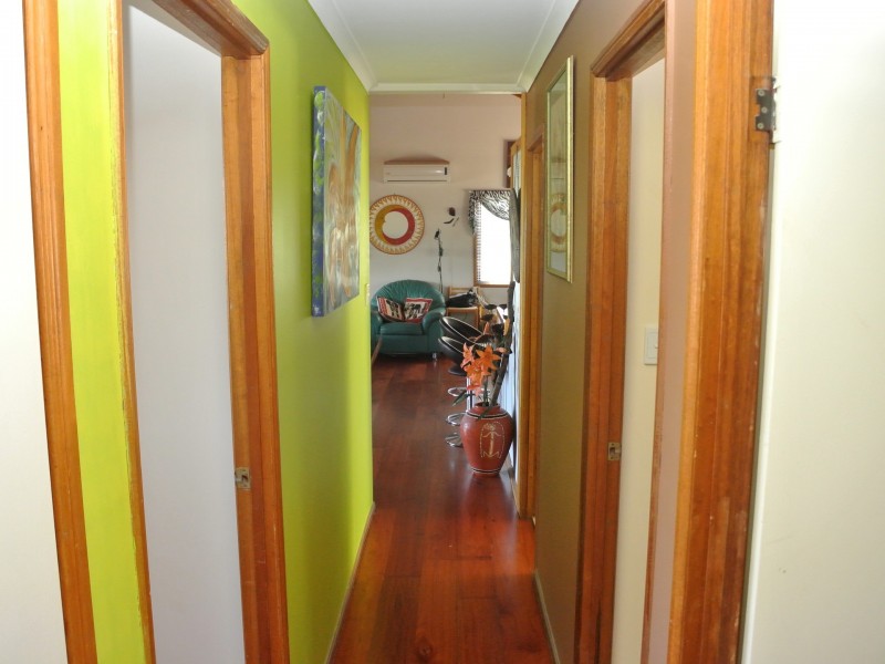 28 Jan Street, Macleay Island QLD 4184