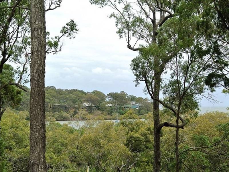 13-15 Beelong Street, Macleay Island QLD 4184