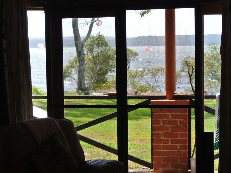 34 Kooberry, Macleay Island QLD 4184