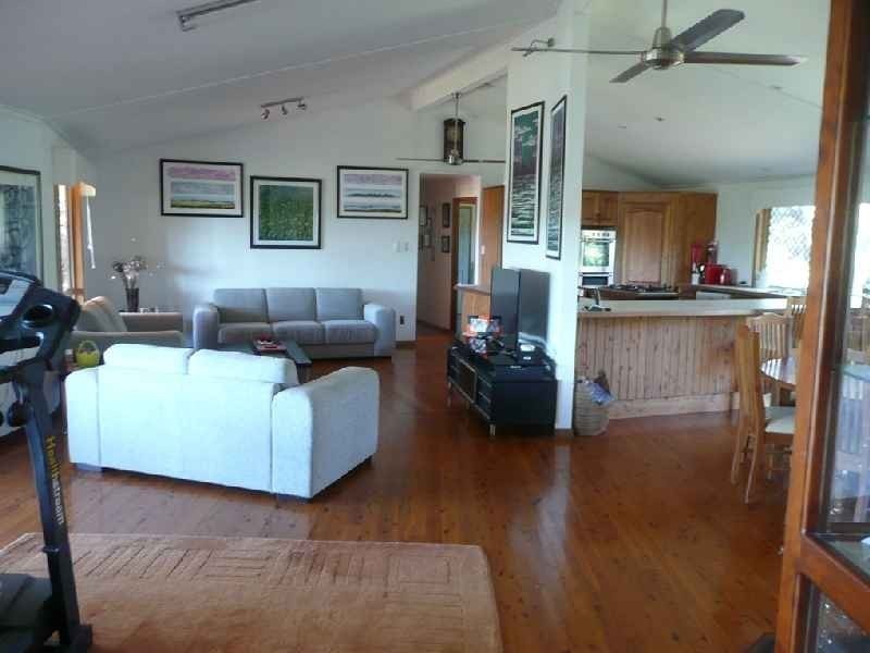 19-23 East Road, Karragarra Island QLD 4184