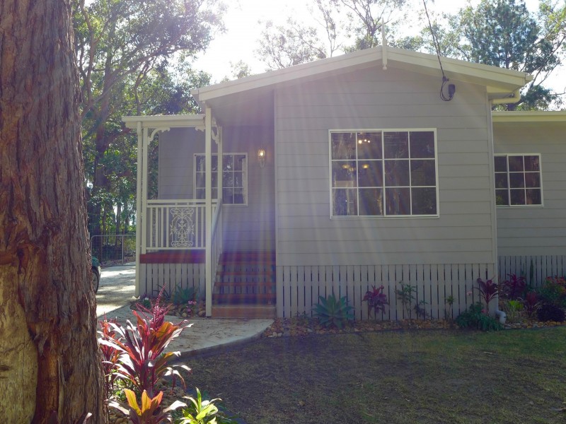 25 Panaroo Street, Macleay Island QLD 4184