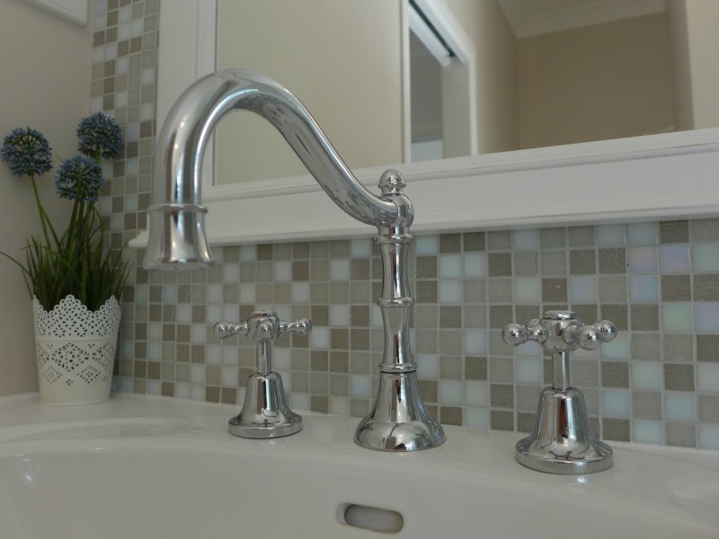 25 Panaroo Street, Macleay Island QLD 4184