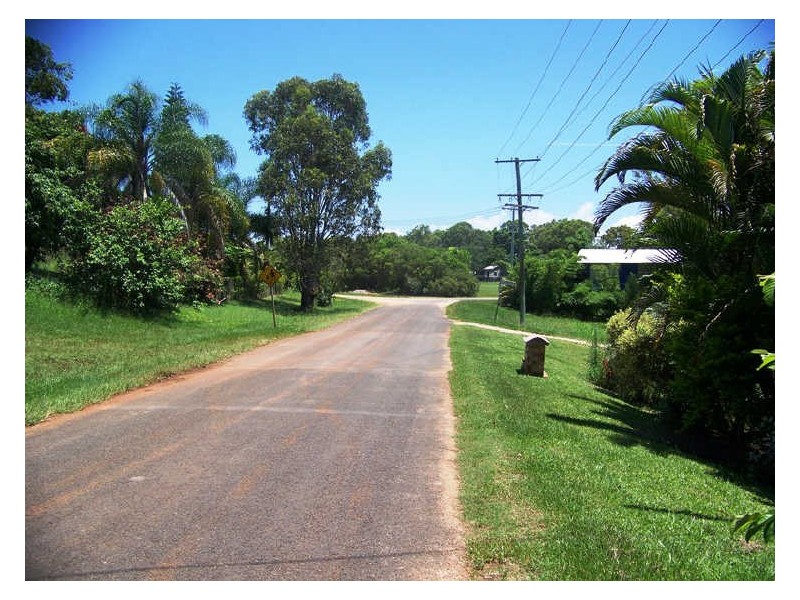166 Lucas Drive, Lamb Island QLD 4184