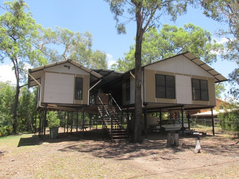 4 Ray Street, Macleay Island QLD 4184