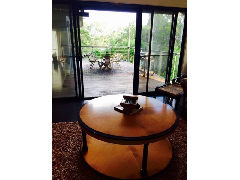 4 Ray Street, Macleay Island QLD 4184