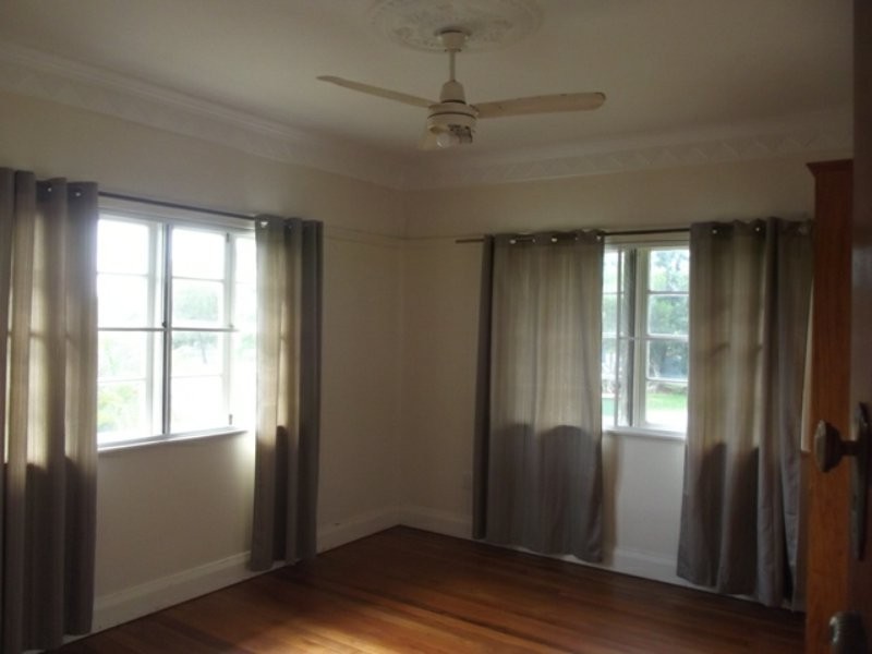 4 Duncan Street, Macleay Island QLD 4184