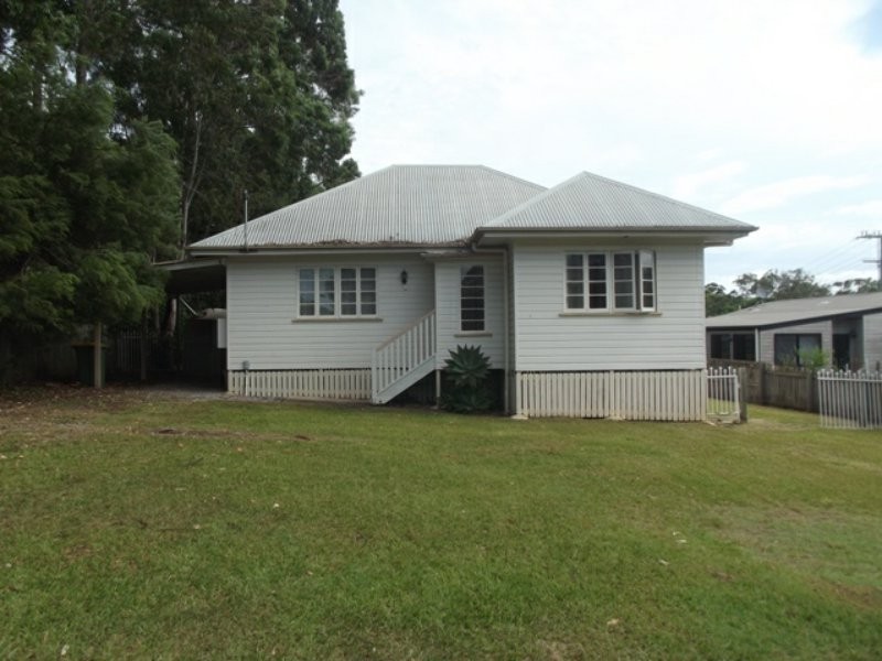 4 Duncan Street, Macleay Island QLD 4184