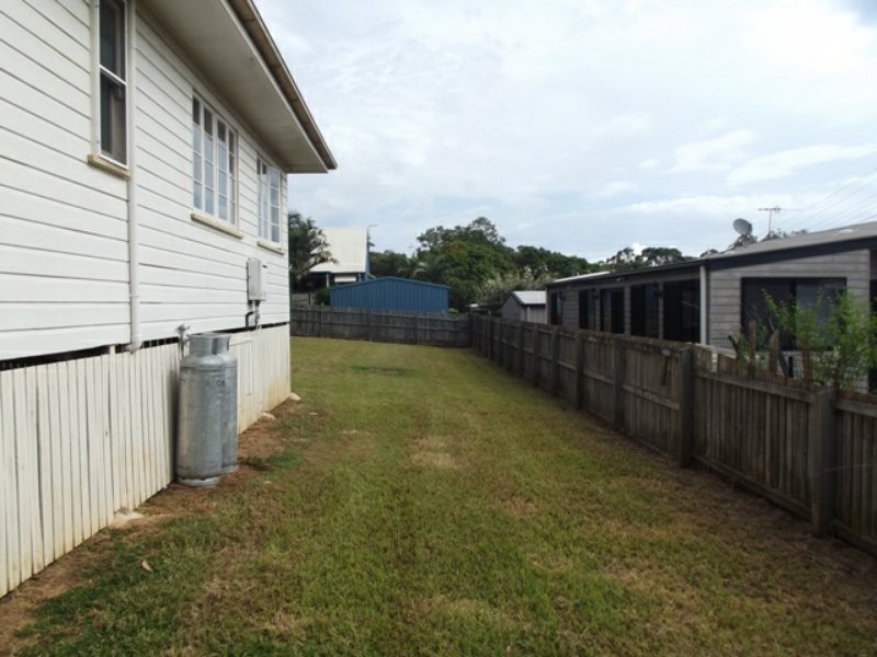 4 Duncan Street, Macleay Island QLD 4184