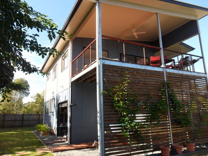 8 Nina Street, Karragarra Island QLD 4184