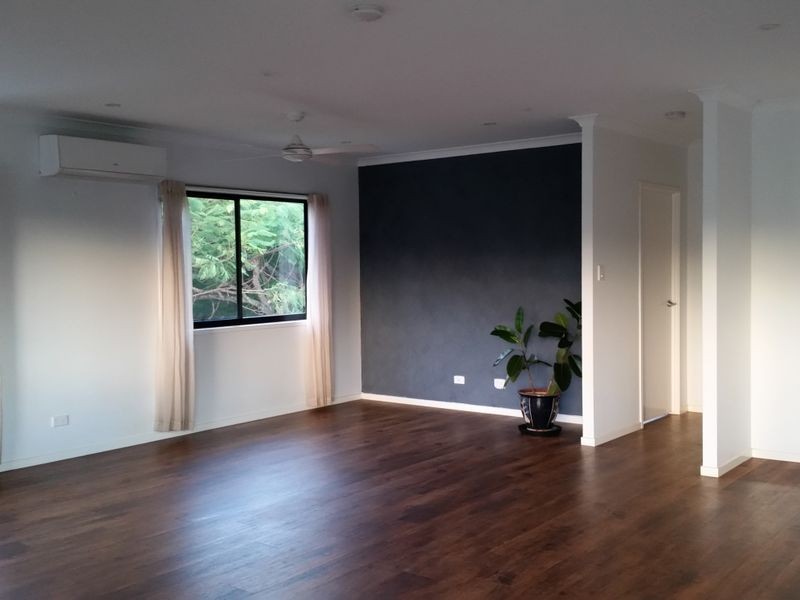 8 Nina Street, Karragarra Island QLD 4184