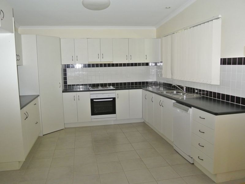 28 Nugent Street, Macleay Island QLD 4184