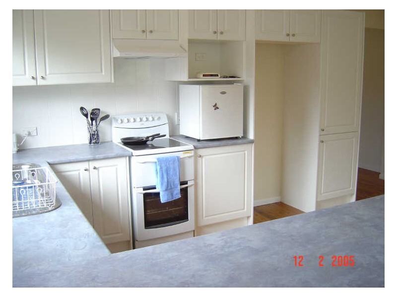 3 Eastbourne  Tce, Macleay Island QLD 4184
