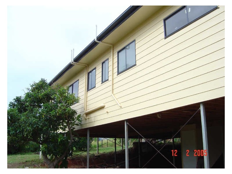 3 Eastbourne  Tce, Macleay Island QLD 4184
