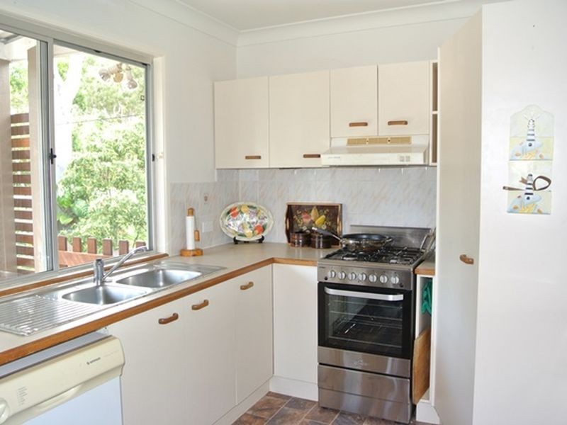 87 Coondooroopa Drive, Macleay Island QLD 4184