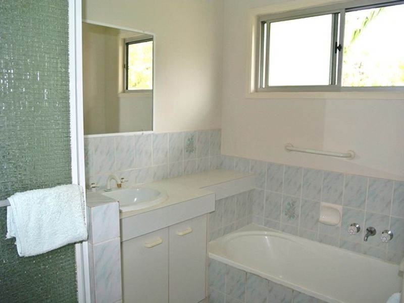 87 Coondooroopa Drive, Macleay Island QLD 4184