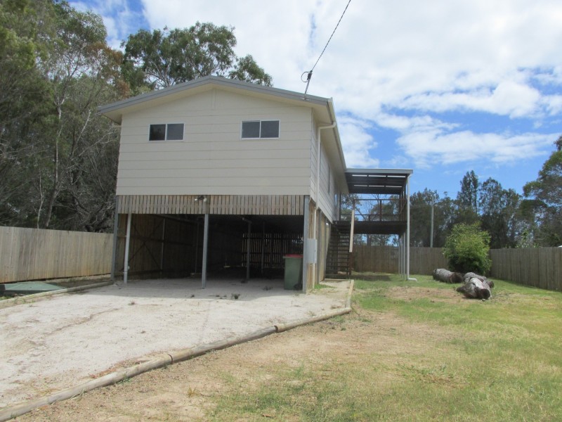 3 Deviot Street, Macleay Island QLD 4184