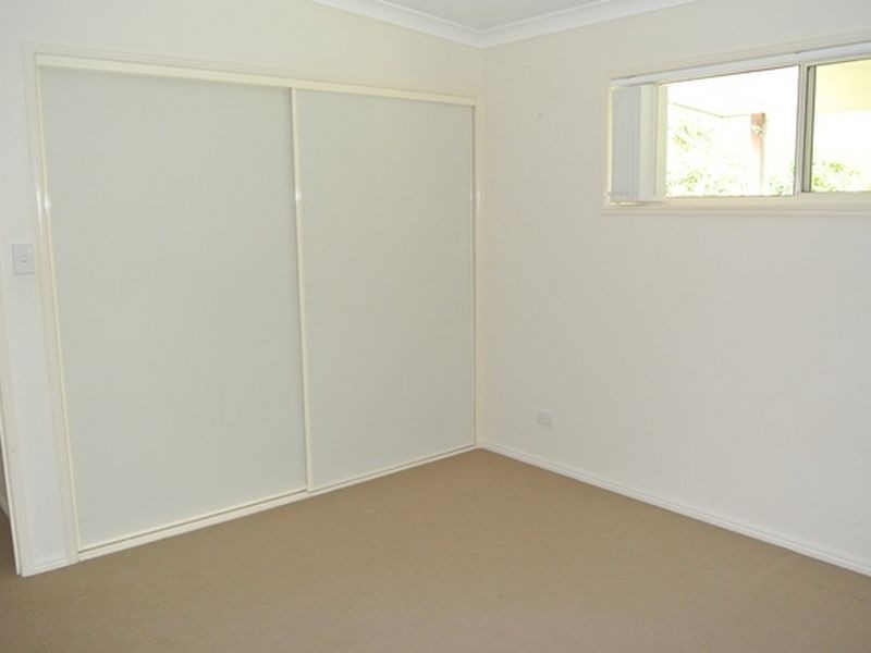 1 Jane Street, Macleay Island QLD 4184