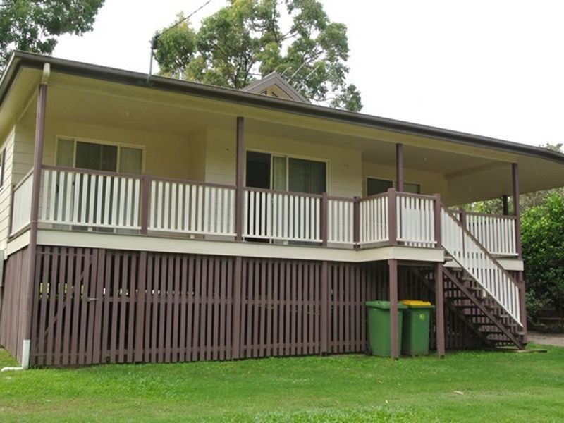 1 Jane Street, Macleay Island QLD 4184
