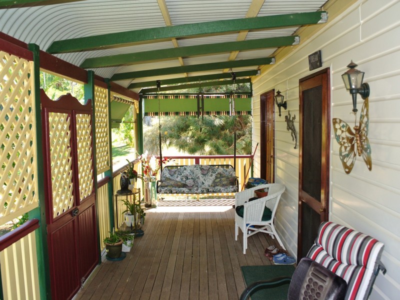 36 Melaleuca Drive, Lamb Island QLD 4184
