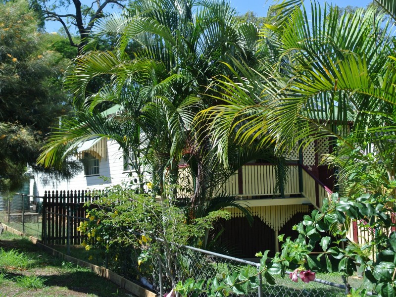 36 Melaleuca Drive, Lamb Island QLD 4184