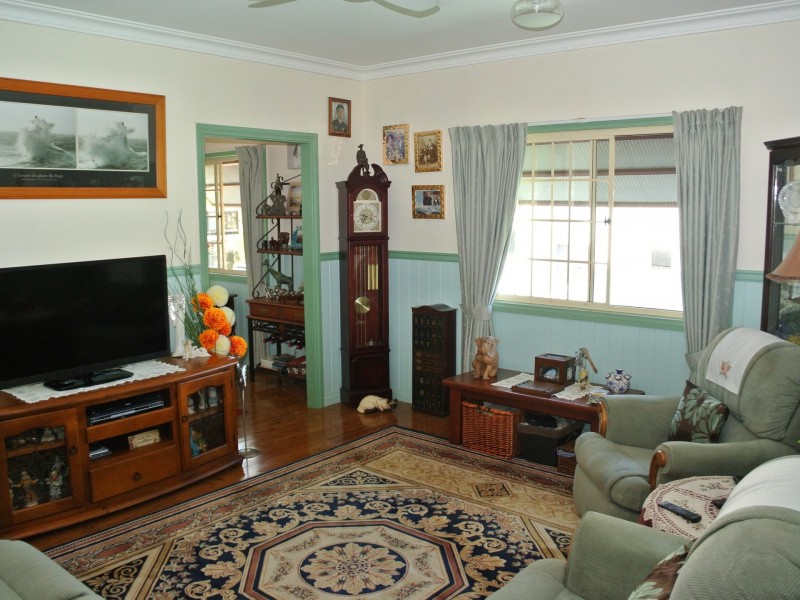 36 Melaleuca Drive, Lamb Island QLD 4184