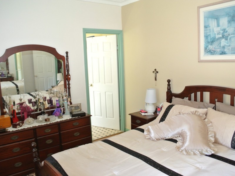 36 Melaleuca Drive, Lamb Island QLD 4184