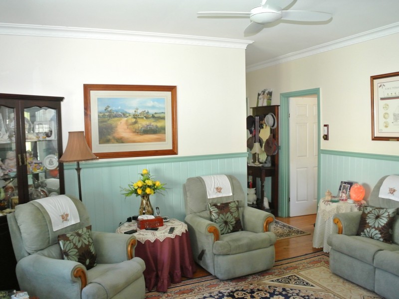 36 Melaleuca Drive, Lamb Island QLD 4184