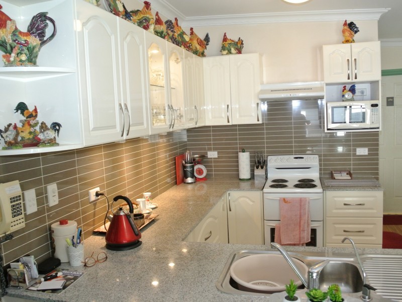 36 Melaleuca Drive, Lamb Island QLD 4184