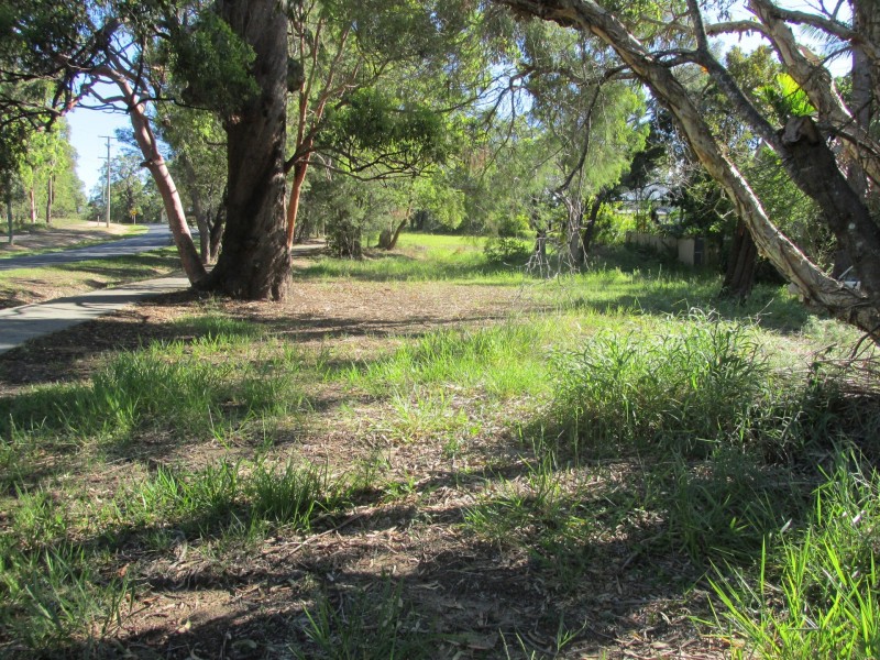 2 Wanda Street, Macleay Island QLD 4184