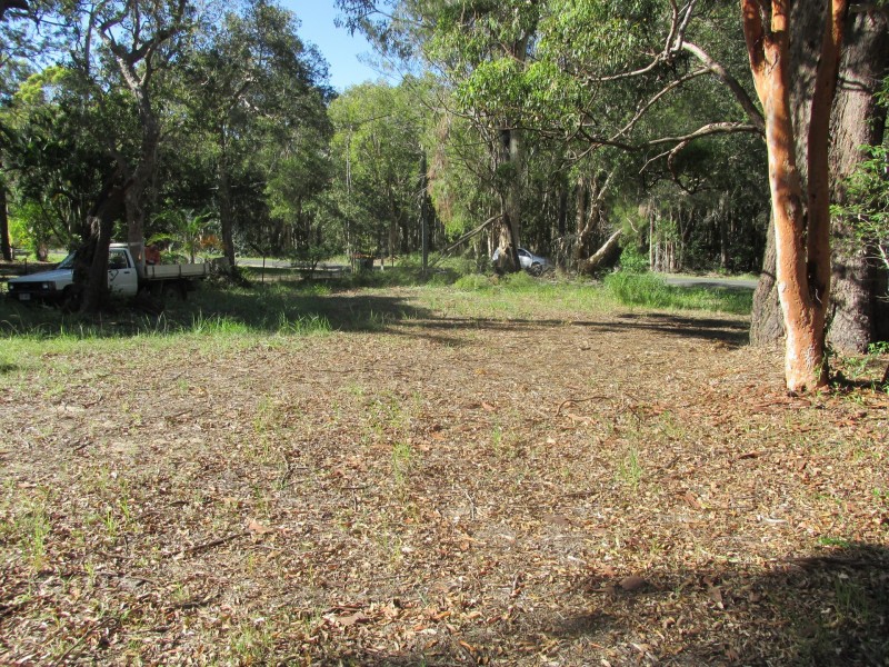 2 Wanda Street, Macleay Island QLD 4184