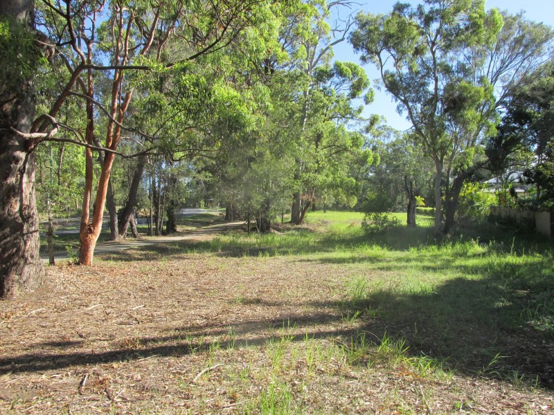 2 Wanda Street, Macleay Island QLD 4184