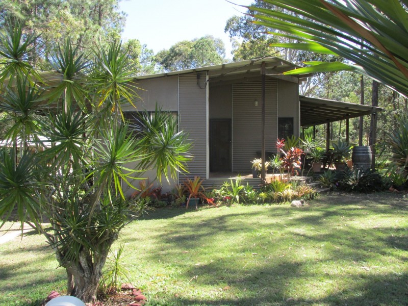 29 Nugent Street, Macleay Island QLD 4184