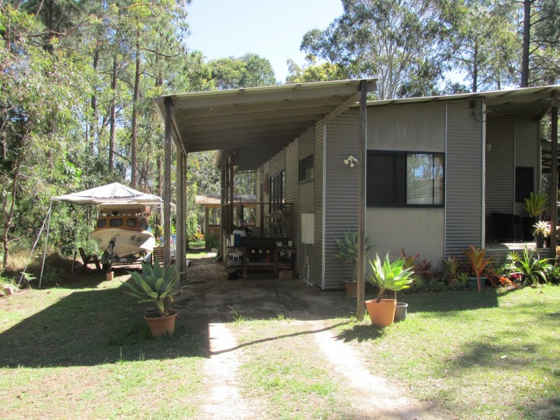 29 Nugent Street, Macleay Island QLD 4184