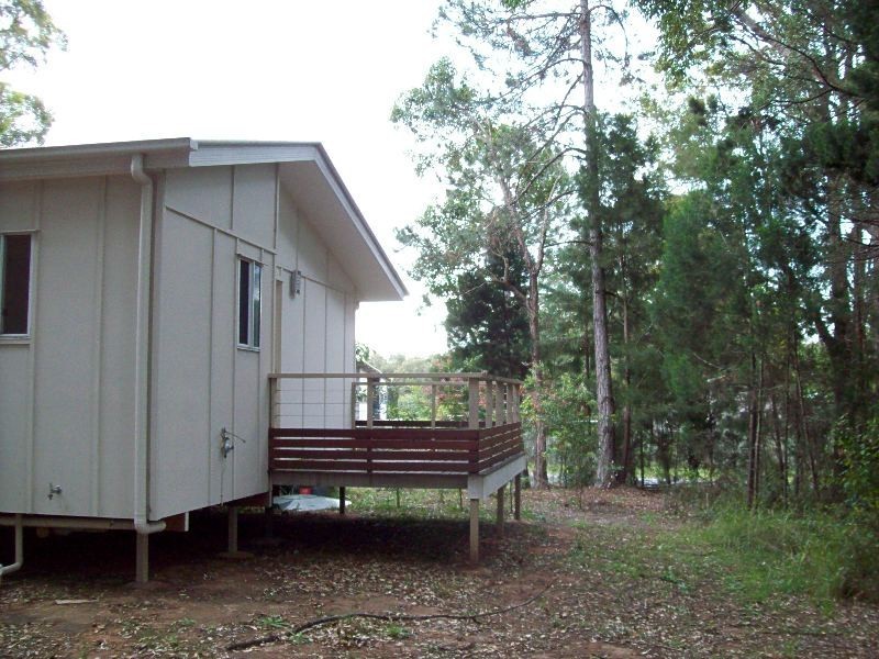 4 Hamilton Parade, Macleay Island QLD 4184