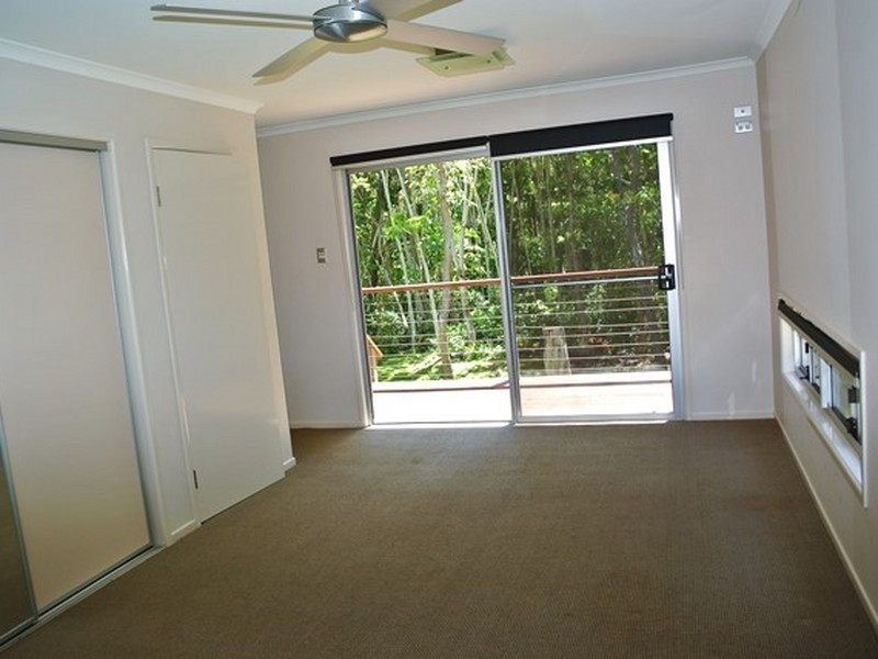 7 Donald Street, Macleay Island QLD 4184