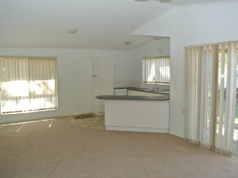 2 Noon-Muckle Street, Macleay Island QLD 4184