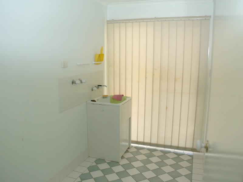 2 Noon-Muckle Street, Macleay Island QLD 4184