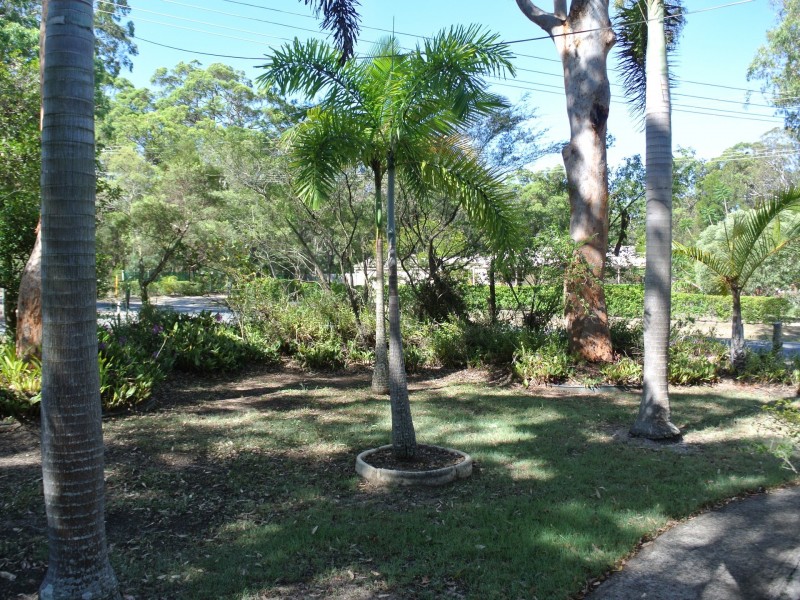 2 Noon-Muckle Street, Macleay Island QLD 4184