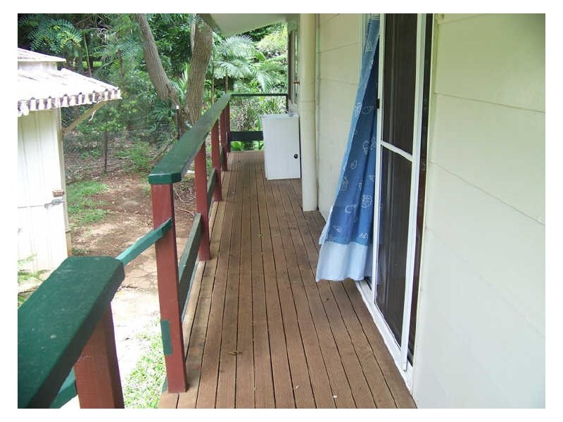 5 Basil Court, Lamb Island QLD 4184