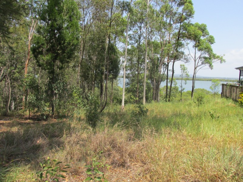 1-3 Coast Road, Macleay Island QLD 4184