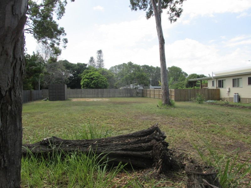 13 Mango Crescent, Macleay Island QLD 4184